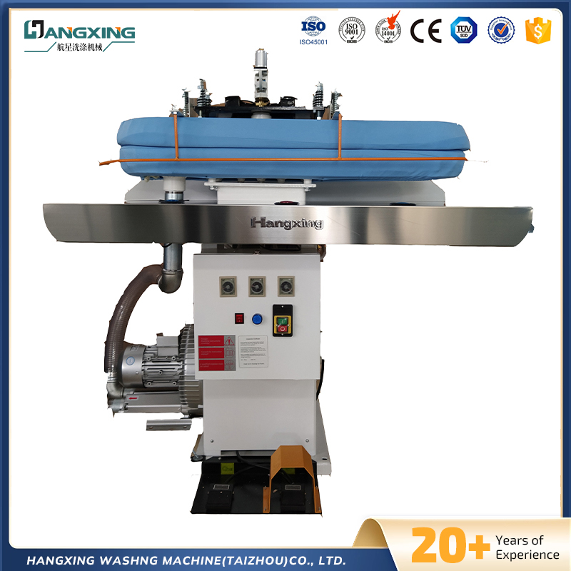 Manuální univerzální lis